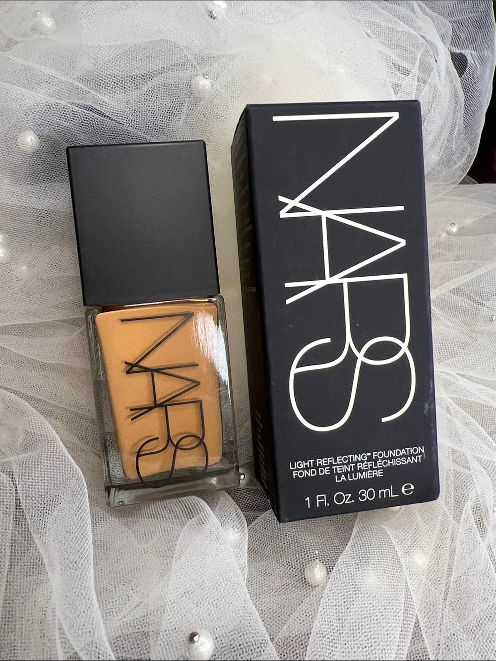 NARS Light Reflecting Foundation